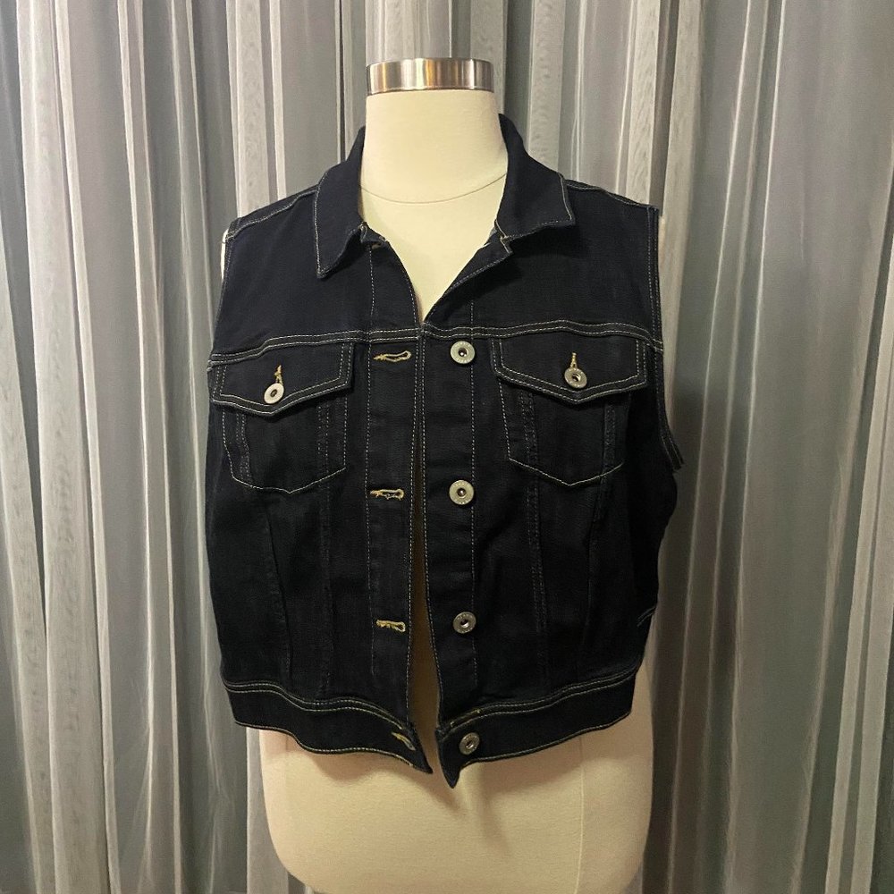 Torrid size 4 NWOT dark denim vest